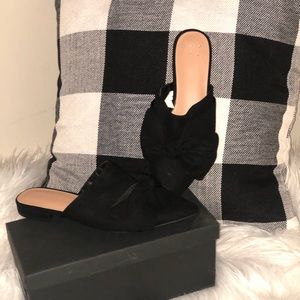 Black Pointed Toe Slip On Flats/Loafers with Bow